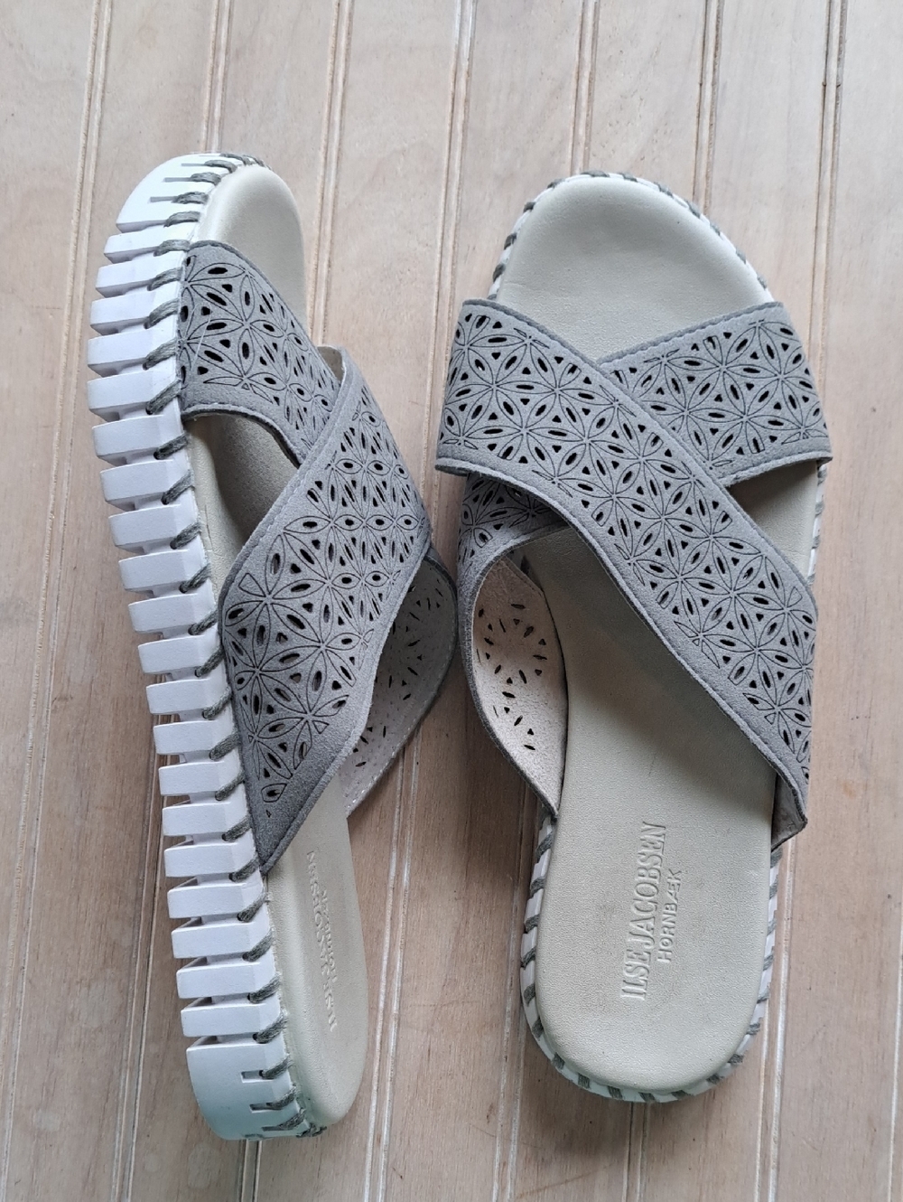 Ilse Jacobsen Tulip Criss Cross Band Leather Slide Sandals EU 40 Gray Comfort